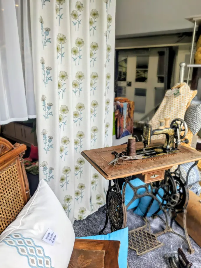 Bestickte Dekorstoffe